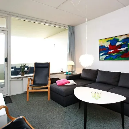 Apartment Xlix